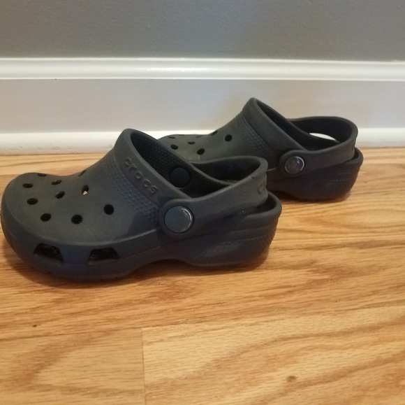 Crocs - Picture 3 of 4